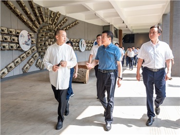 湖南省副省长陈飞一行莅临圣得西产业园，圣澳威斯备受关注！